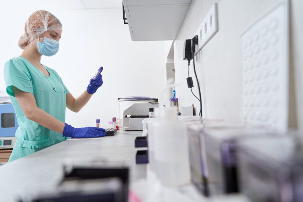 LINE® Reinraumzelt Workers Labor Über Uns